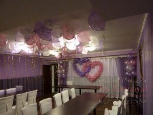 Украшение свадьбы банкетного зала шарами в Москве 