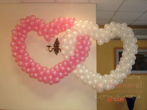 Декор на свадьбу сердцами из шаров недорого