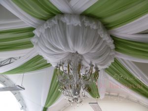 Декор потолка на свадьбу в Москве 