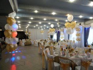 Оформление на свадьбу зала шарами недорого цены 