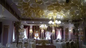 Оформление свадеб зала шарами оригинально 