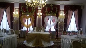 Декор свадьбы воздушными шарами в Москве 